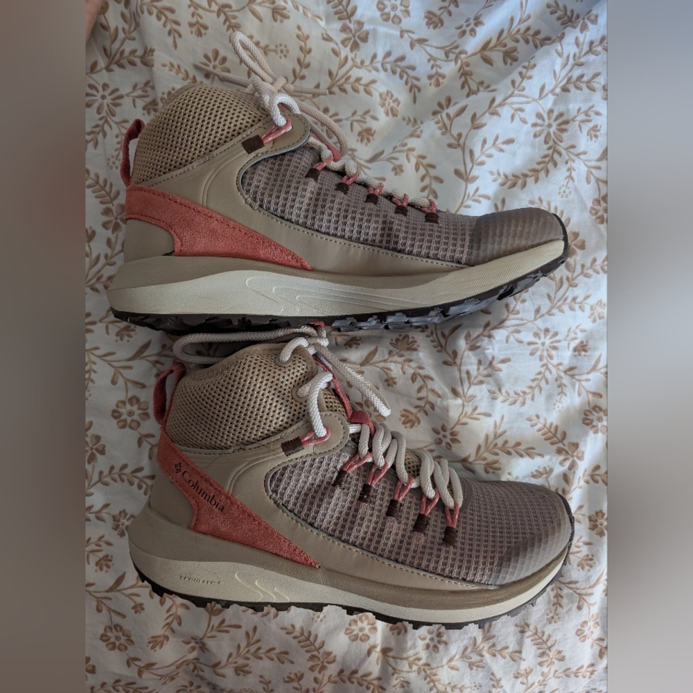 Columbia Hiking Boots